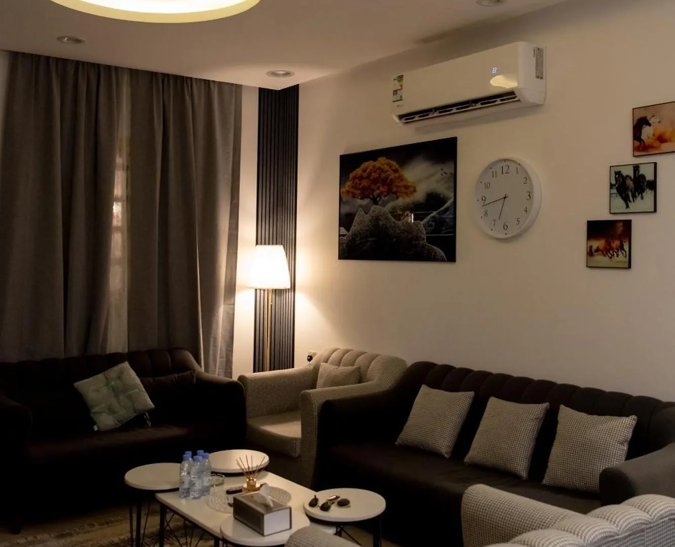 Apartament دور بتصميم فاخر دخول ذاتي Rijad