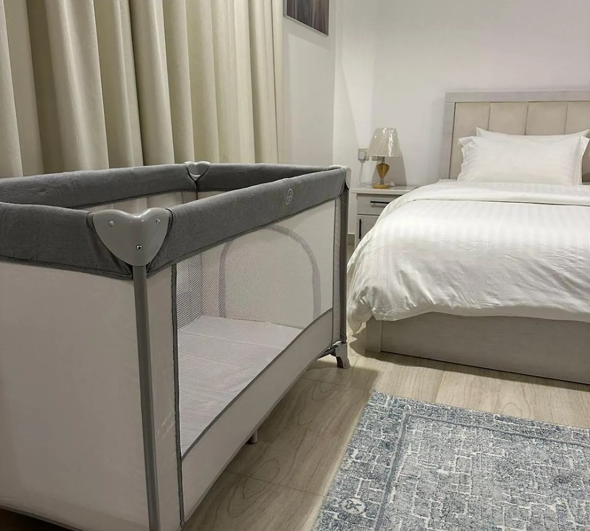 Apartament دور بتصميم فاخر دخول ذاتي Rijad